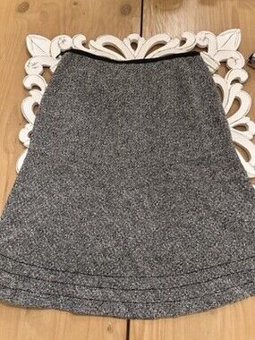 Ann Taylor loft women's size 6 skirt black-and-white wool